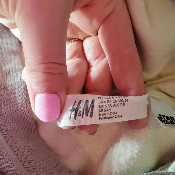 H&M Star Wars The Mandalorian Boys 6X/7 Cream Metallic Blue Pullover Hoodie - Picture 4 of 15